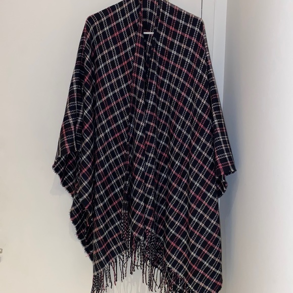 Accessories - NWT Poncho “The Posh”